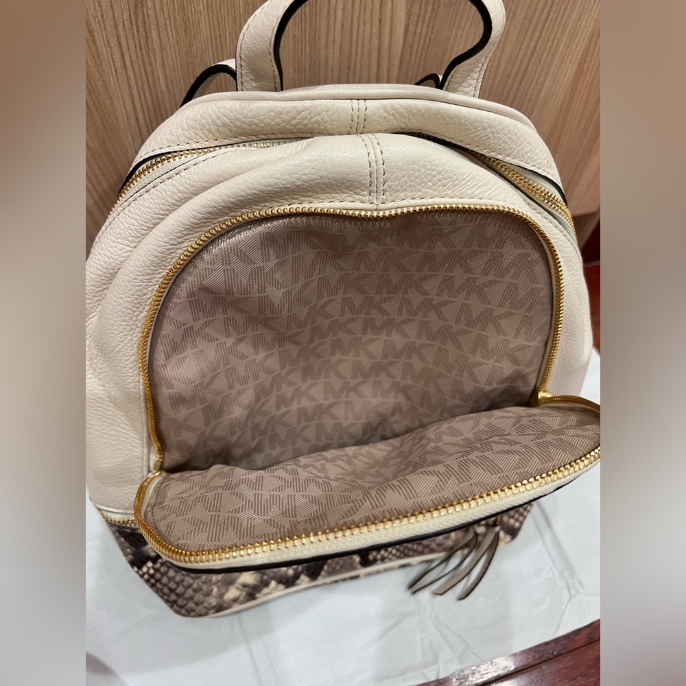 Pre-owned Michael Kors Rhea Zip Leather Backpack Chalk Cream Python Color Bag - Picture 6 of 12